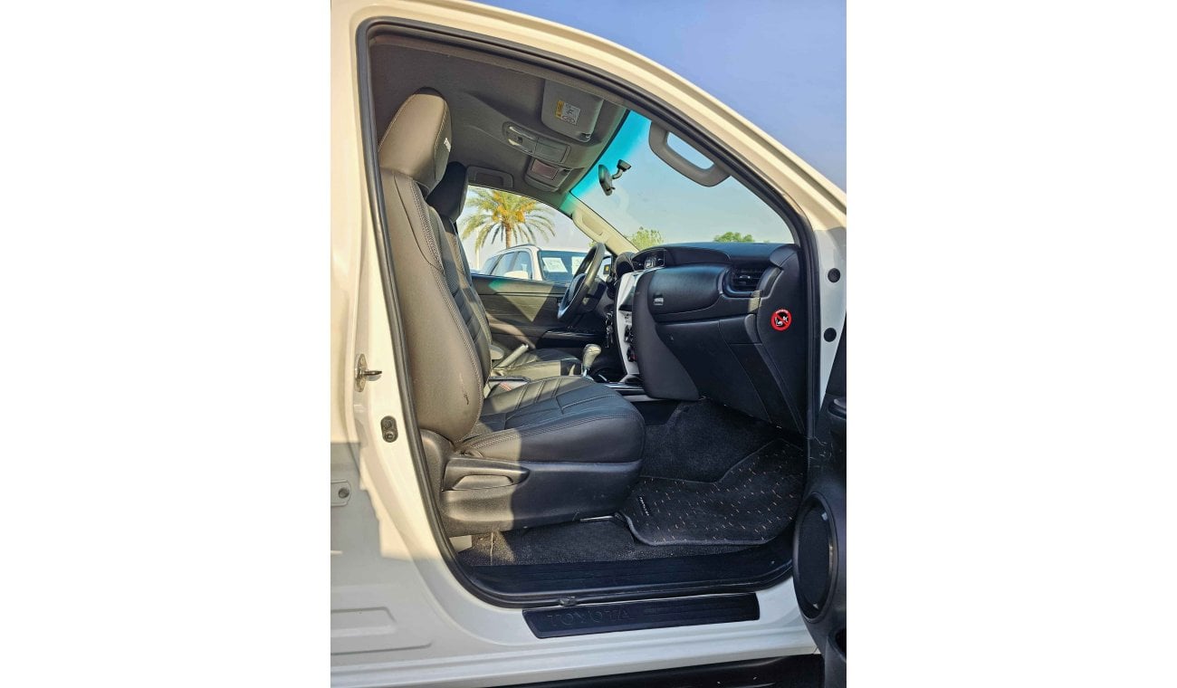 تويوتا فورتونر EXR V4/ 4WD/ DVD REAR CAMERA/ LEATHER SEATS/ LOT# 96570