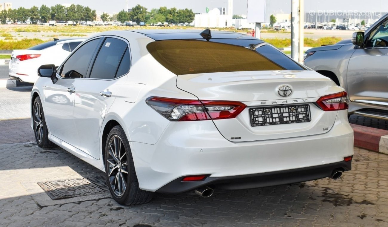 Toyota Camry SE+