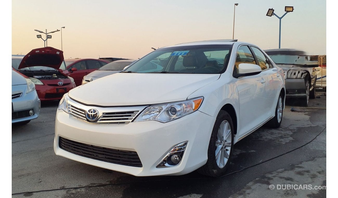 تويوتا كامري Toyota Camry XLE Hyrbrid