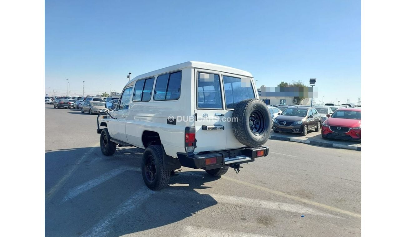 Toyota Land Cruiser TOYOTA LAND CRUISER SUV RHD 1997 MODEL 4.2 L DIESEL MANUAL(PM13958)