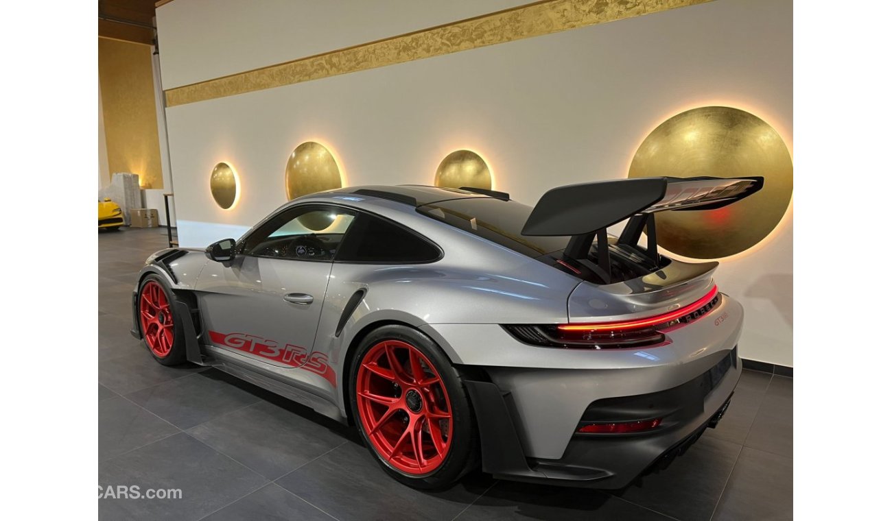 Porsche 911 GT3 RS - Porsche Middle East