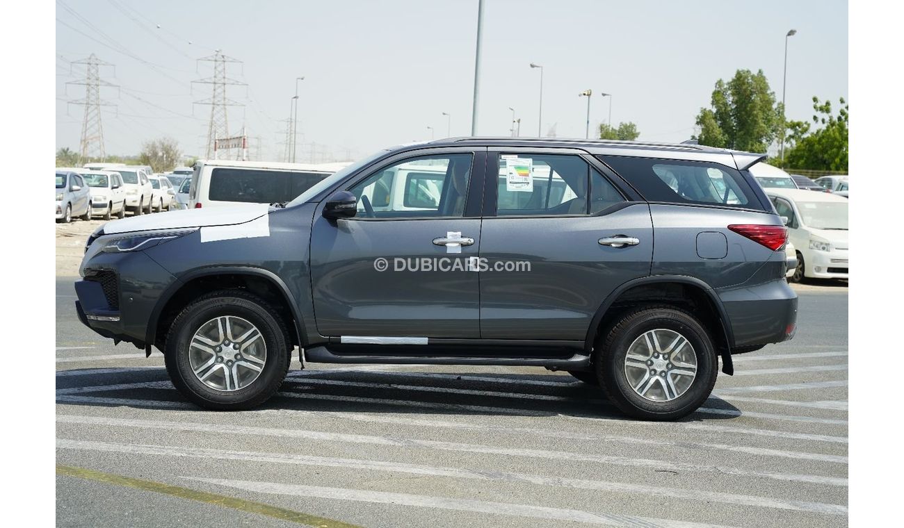 Toyota Fortuner MODEL 2022 GCC 2.7 FOR EXPORT ONLY