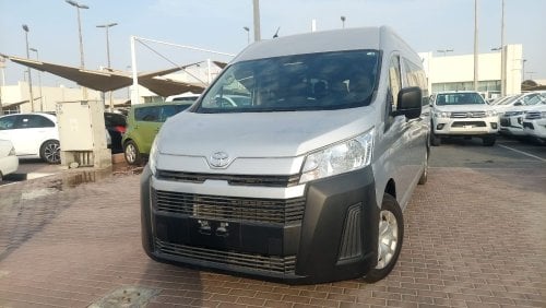 Toyota Hiace 3.5L  PETROL 13 SEATER MANUAL TRANSMISSION