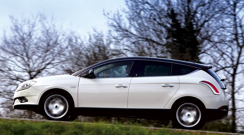 Lancia Delta exterior - Side Profile