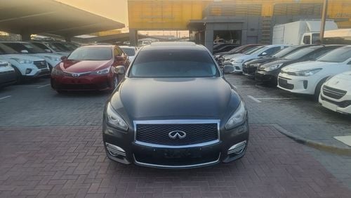 إنفينيتي Q70 Luxe 3.7L