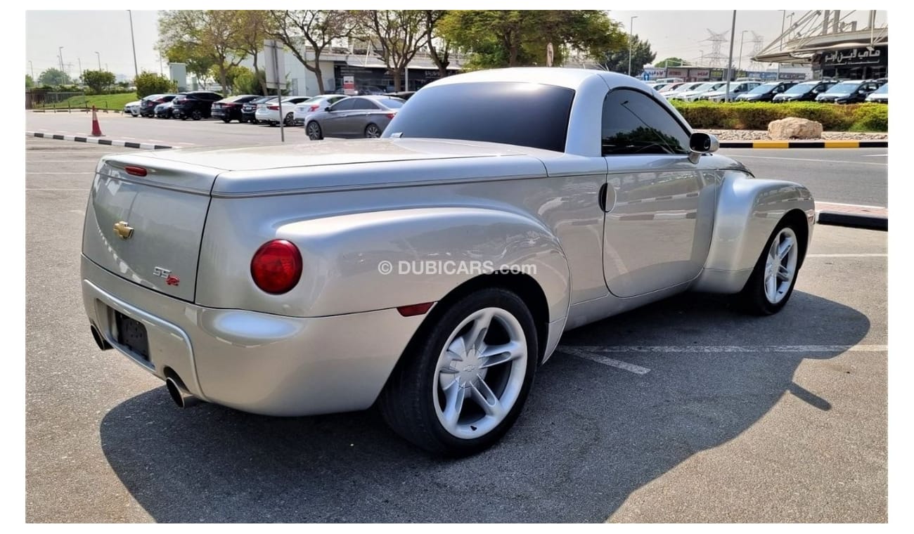 شيفروليه SSR CHEVROLET SSR 2004 5.3L IN BEAUTIFUL CONDITION FOR 85K AED