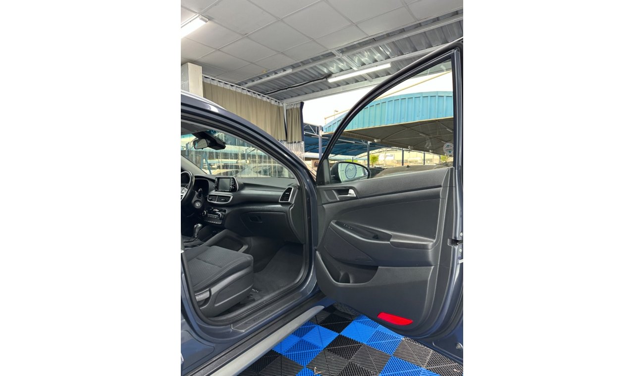 Hyundai Tucson Hyundai Tucson 2019 with a 2.0L 4wd engine in good perfect condition there are sensors of a slip zon