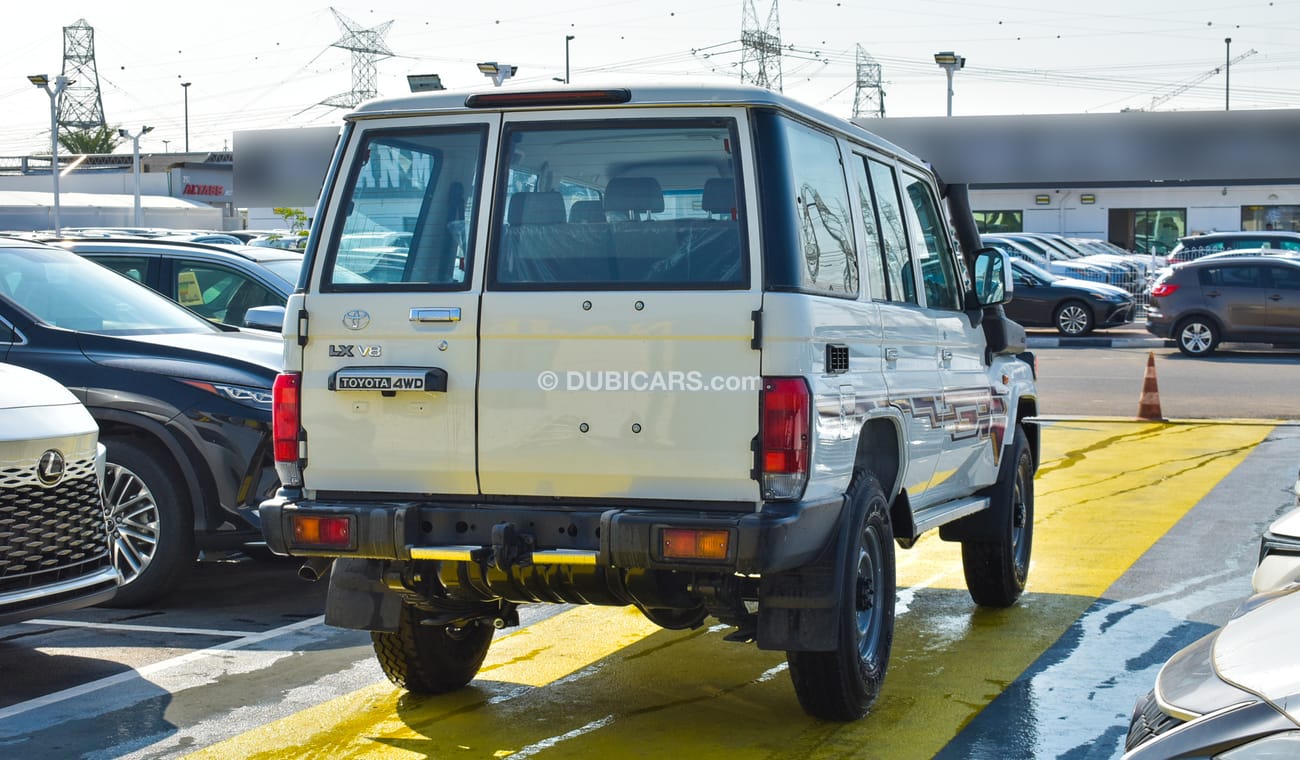 Toyota Land Cruiser LX V8