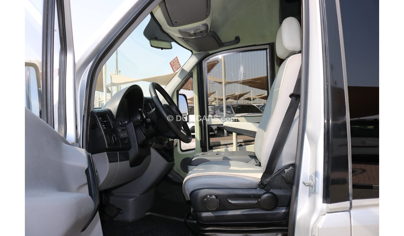 Mercedes-Benz Sprinter 21 SEATER LUXURY PASSENGER VAN 2015 LOW MILEAGE WITH GCC SPECS