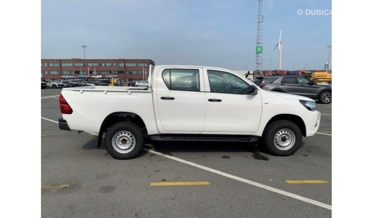 Toyota Hilux Country | 3.0 L | V4 | Double Cabin | Manual | Diesel