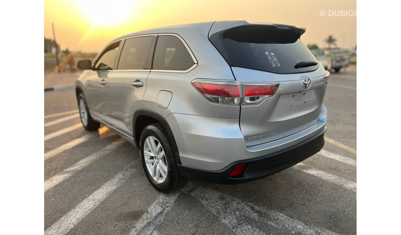 تويوتا هايلاندر 2014 TOYIOTA HIGHLANDER LE //  REAR CAMERA // CRUISE CONTROL //  LEATHER SEATS