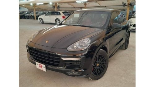 بورش كايان جي تي أس PORSCHE CAYENNE GTS 3.6L 2016 SPORTS CHRONO PACKAGE WITH AIR SUSPENSION, PADDLE SHIFT AND MORE......