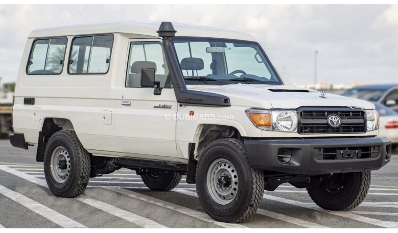 تويوتا لاند كروزر LAND CRUISER HARDTOP 3DOOR 4.5L V8