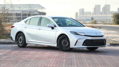 تويوتا كامري 2025 TOYOTA CAMRY E 2.5 - PLATINUM WHITE PEARL inside BEIGE | Export Only