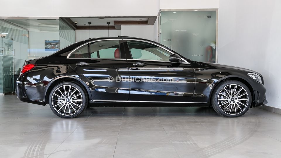 Mercedes-Benz C 300 4 Matic for sale. Black, 2019