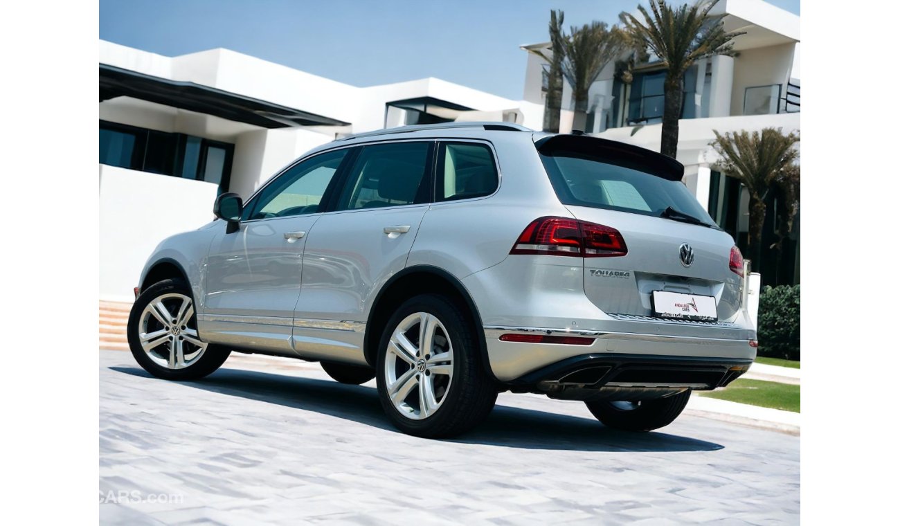 Volkswagen Touareg R-Line AED 1,585 PM AVAILABLE | FSH | LOW MILEAGE | VOLKSWAGEN TOUAREG 2018 | V6