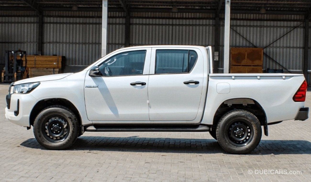 تويوتا هيلوكس Toyota Hilux 2.4L diesel med option 2024