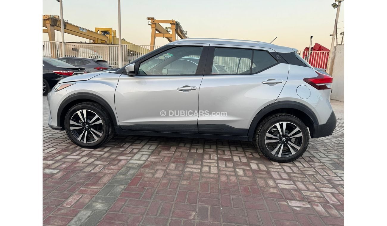 Nissan Kicks SV