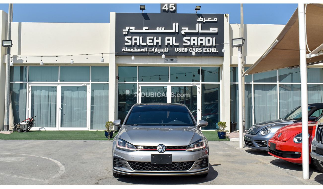 فولكس واجن جولف GTI