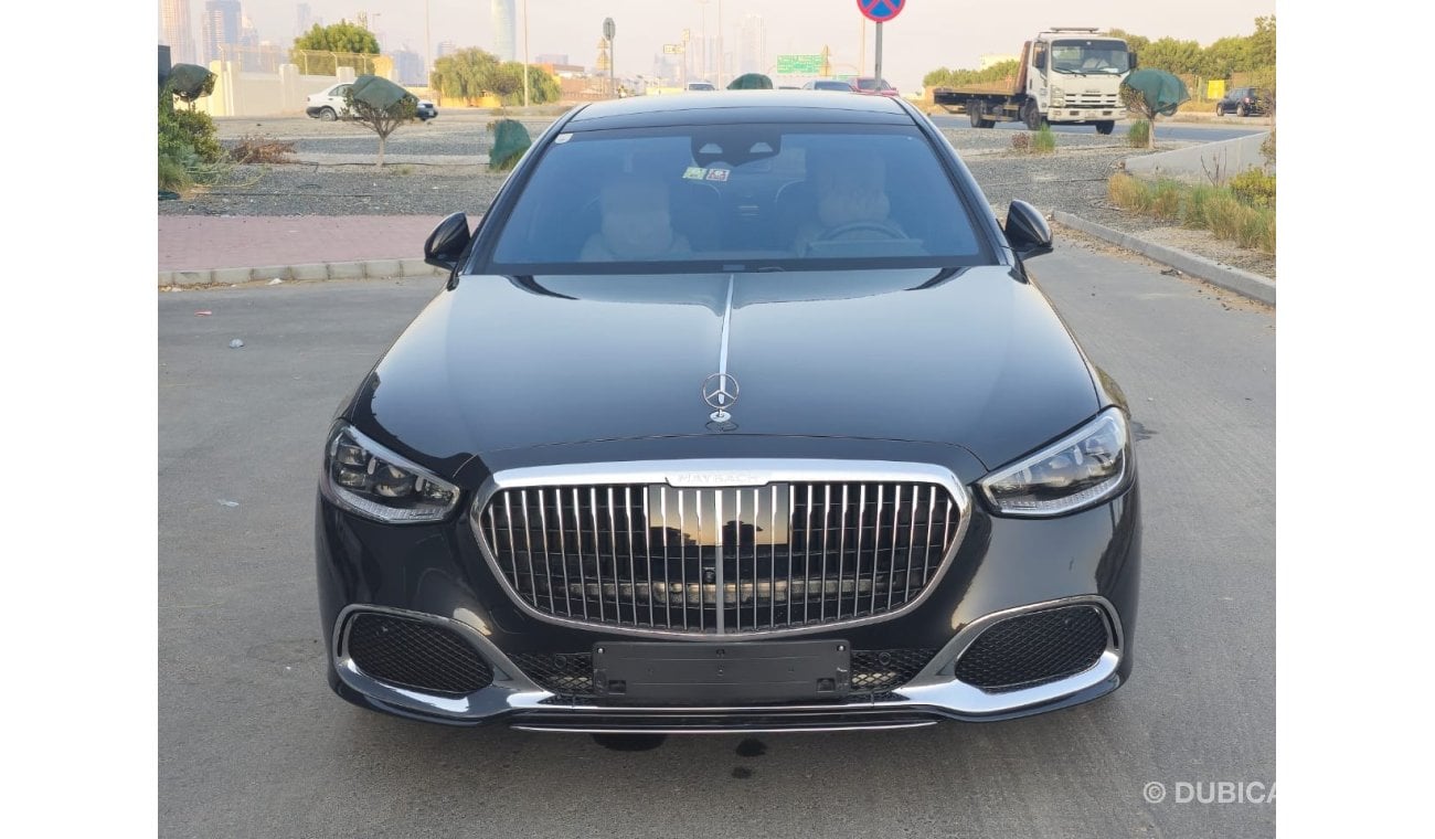 مرسيدس بنز S580 Maybach 2023 - 1650KM only - Fully Loaded - Euro Spec