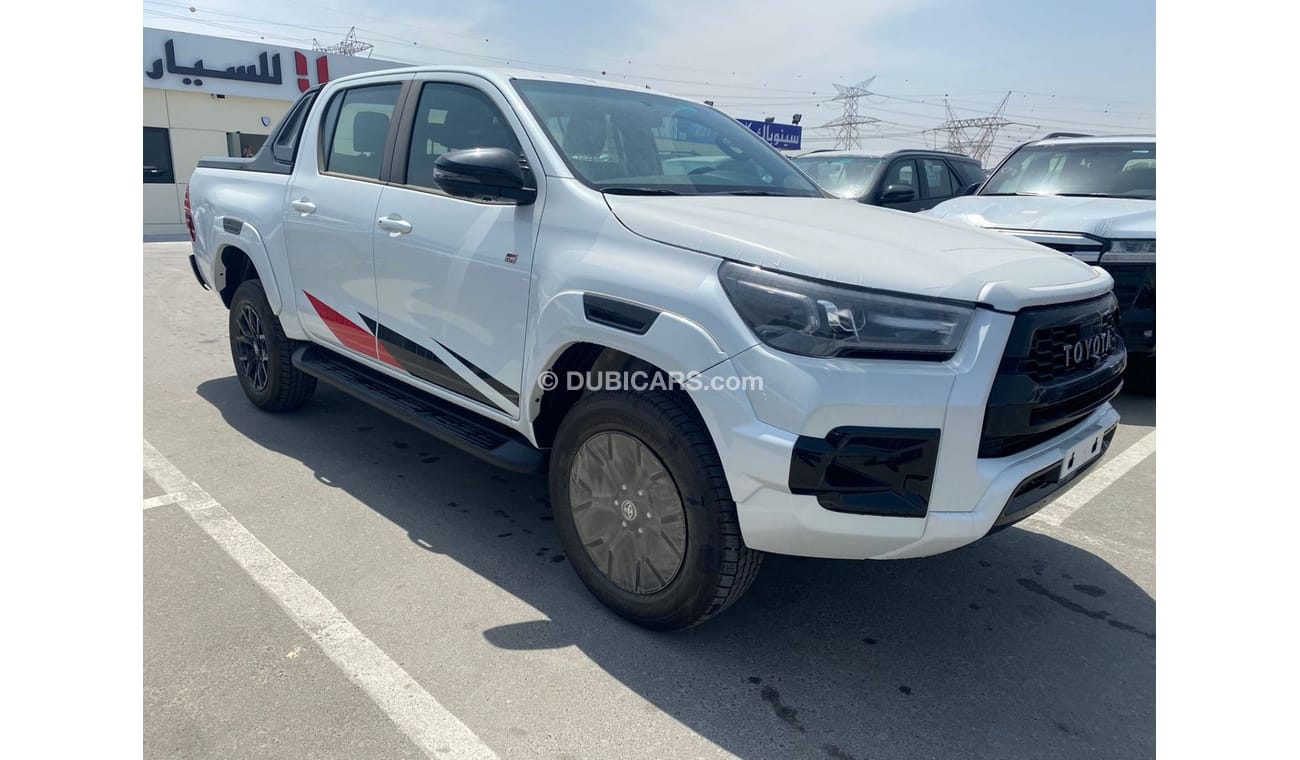 تويوتا هيلوكس TOYOTA HILUX 2.8 GRS WHITE 2023