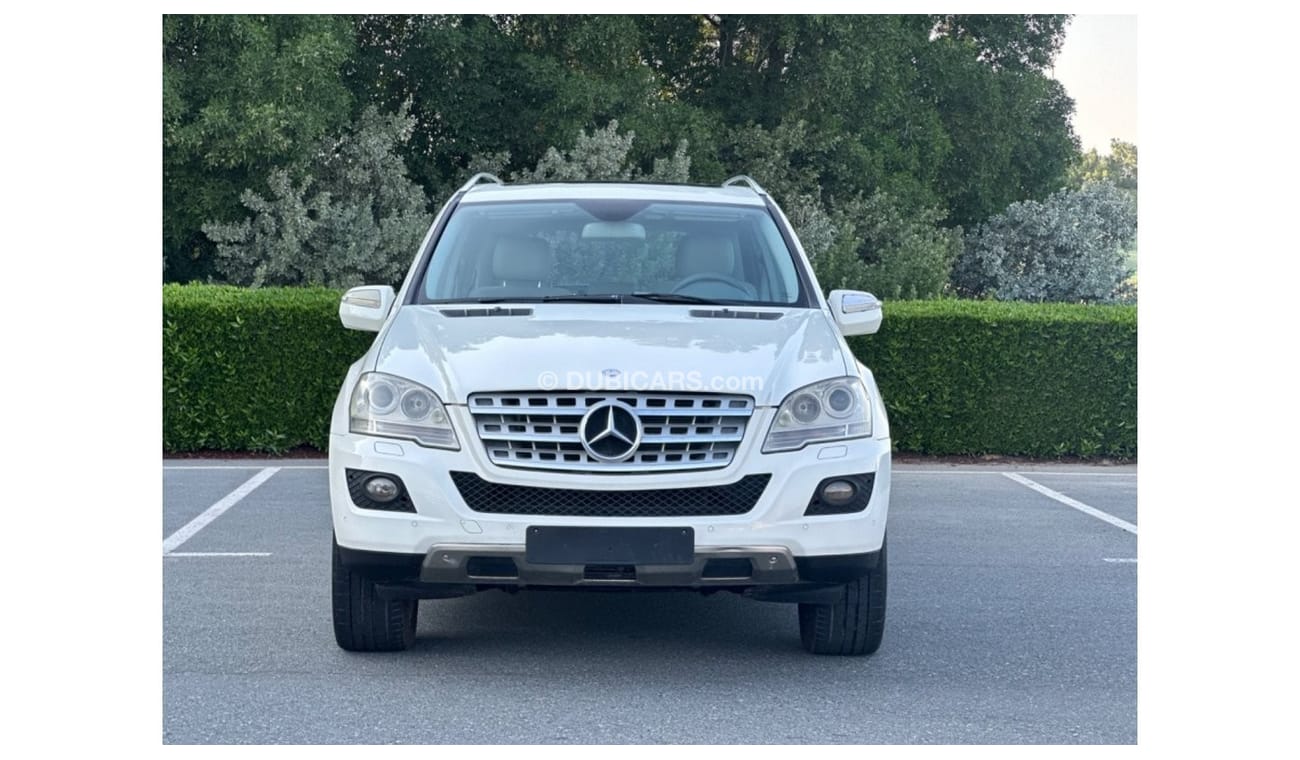 Mercedes-Benz ML 350 MODEL 2009 GCC CAR PERFECT CONDITION INSIDE  AND OUTSIDE FULL OPTION SUN ROOF LEATHER SEATS