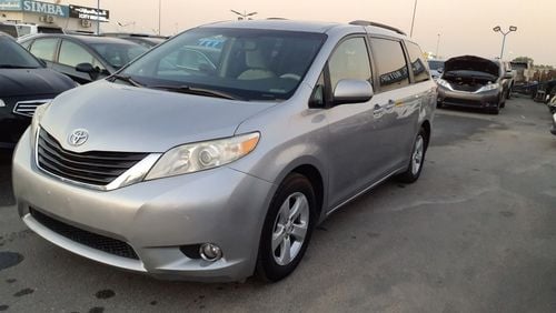 Toyota Sienna 3.5 L  FF 2014 M.Y.