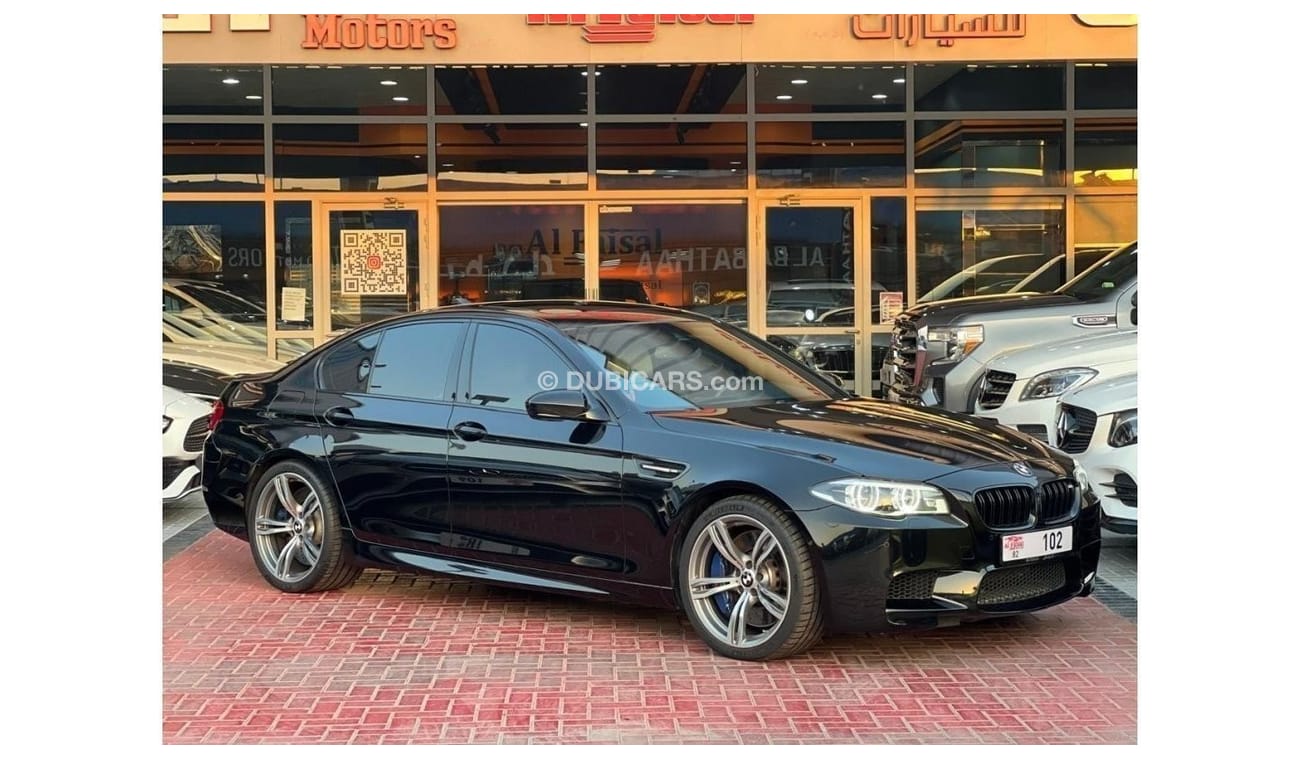 بي أم دبليو M5 Std BMW M5 4.4L  2014 85000KM  BLACK WARRANTE