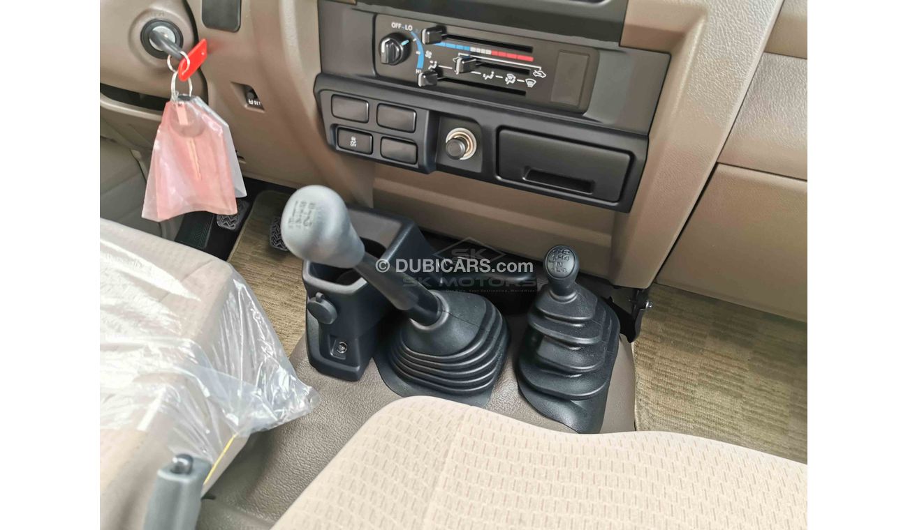 Toyota Land Cruiser Pick Up 4.5L V8 Diesel, 16" Tyre, Front Window Defrost Control, Dual Airbags, Fabric Seats (CODE # LCDC03)