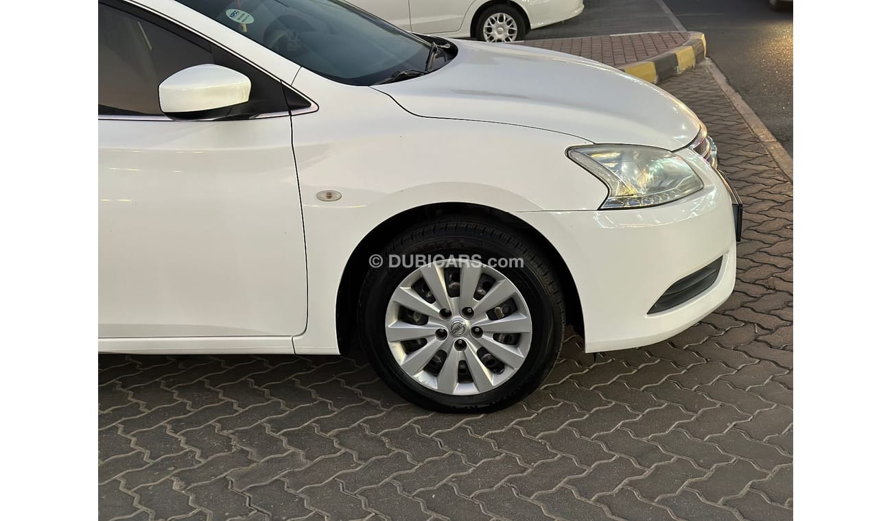 Nissan Sentra S 1.6L (113 HP)