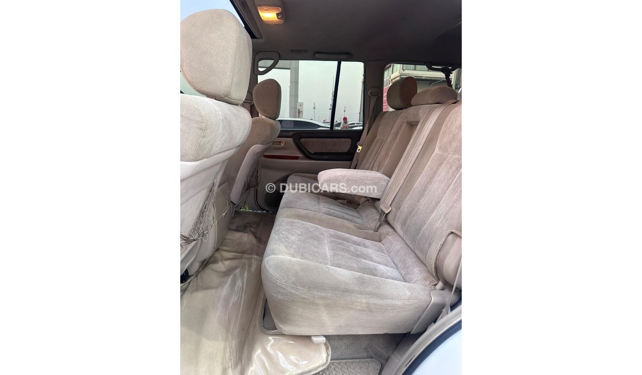 Used Toyota Land Cruiser 2007 for sale in Dubai - 655025