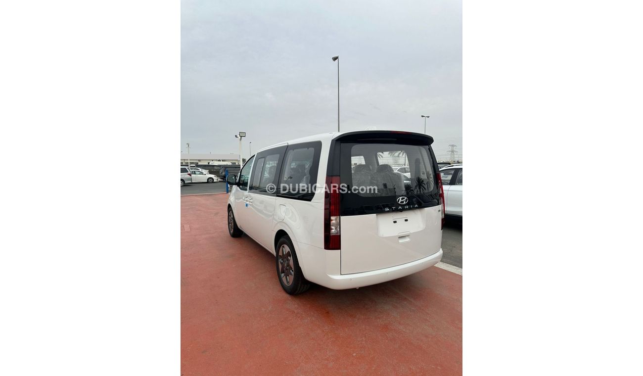 Hyundai Staria Comfort 3.5L (9 Seater)