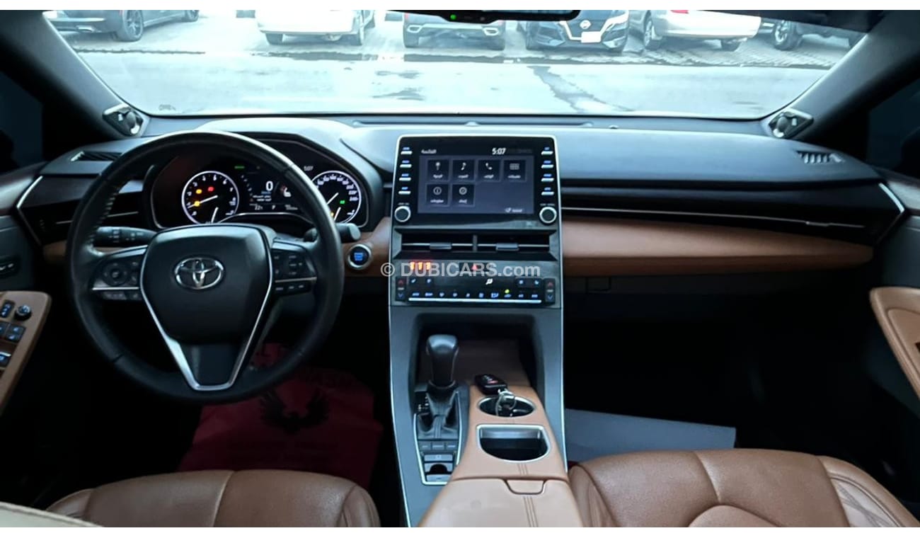 Toyota Avalon Limited Free accident,GCC, Full options, 3.5L, V6