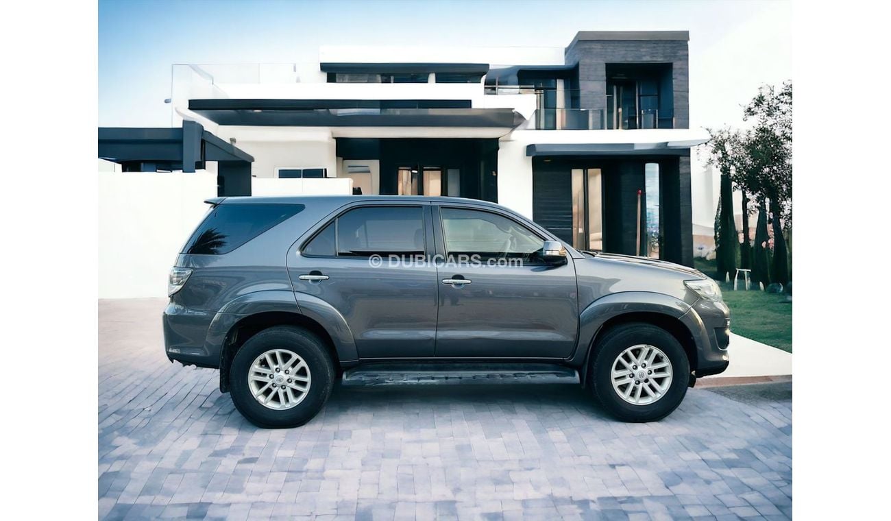 Toyota Fortuner 2.7L EXR AED 1,370 PM | TOYOTA FORTUNER | 2.7L I4 | GCC | 2015 | ORIGNAL PAINT | 0% DOWNPAYMENT