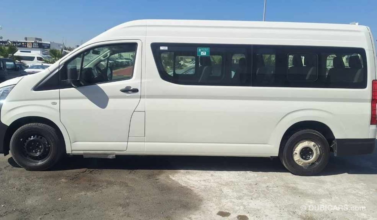 Toyota Hiace 3.5 L , 13 seats , manual