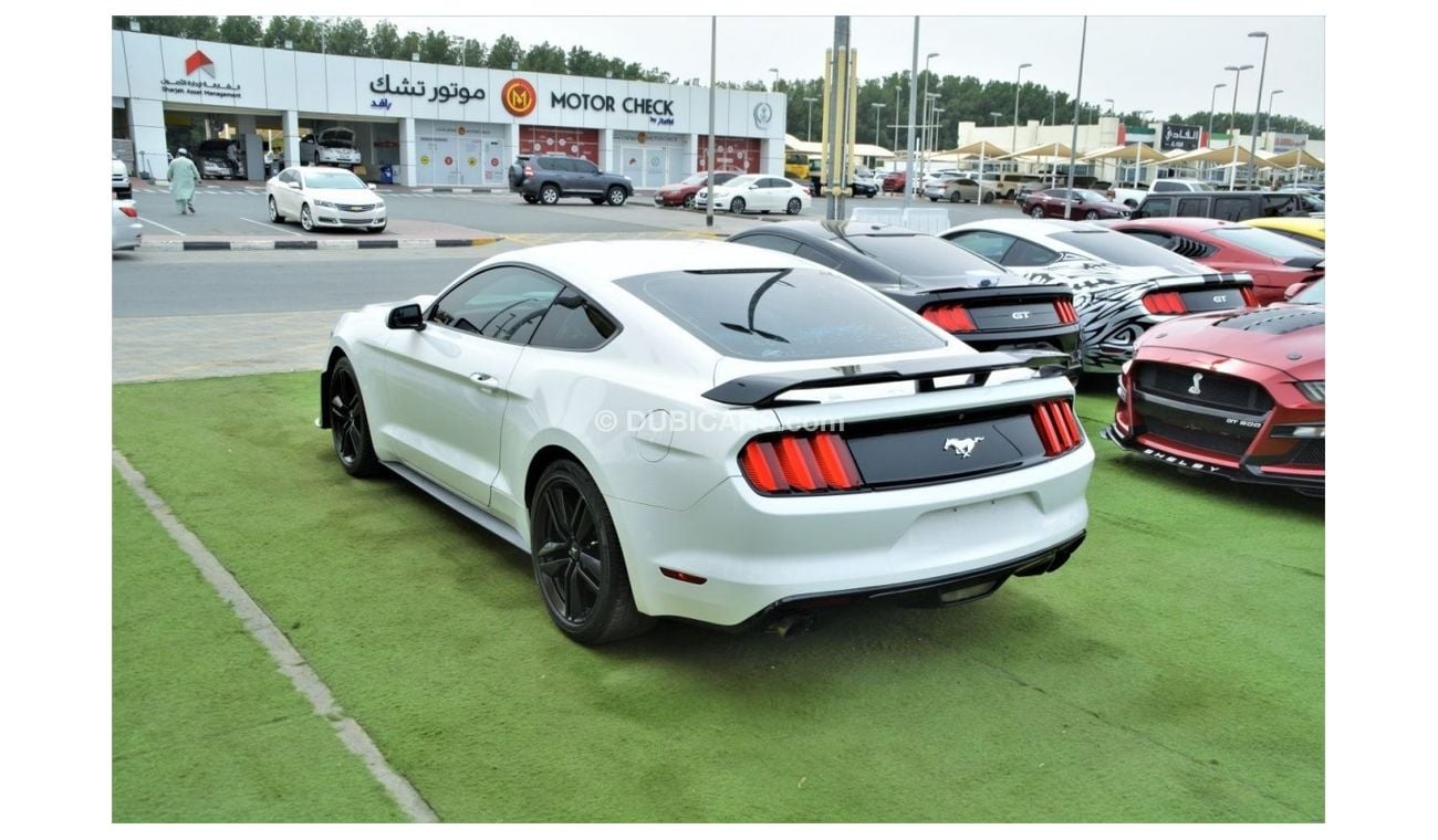 Ford Mustang EcoBoost ECO-BOOST