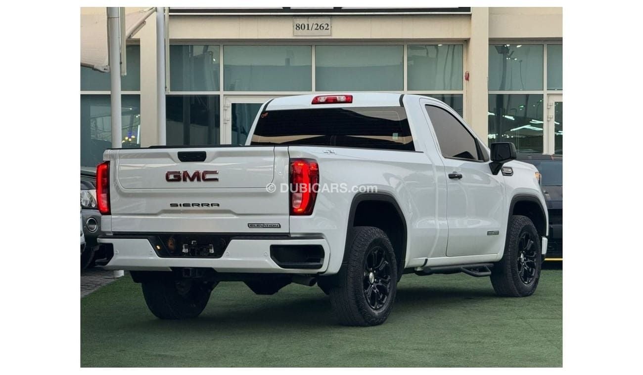 GMC Sierra GMC SIERRA ELEVATION GCC 2022 FULL OPTION ORIGINAL PAINT UNDER WARRANTY PERFECT CONDITION