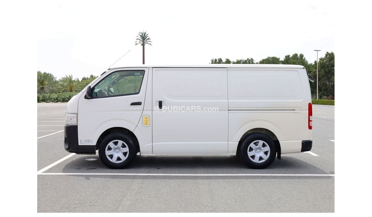 تويوتا هاياس Delivery Van | Dry Box | Excellent Condition | GCC Specs