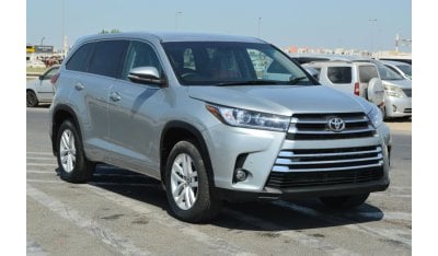 Toyota Highlander LE Perfect inside and out