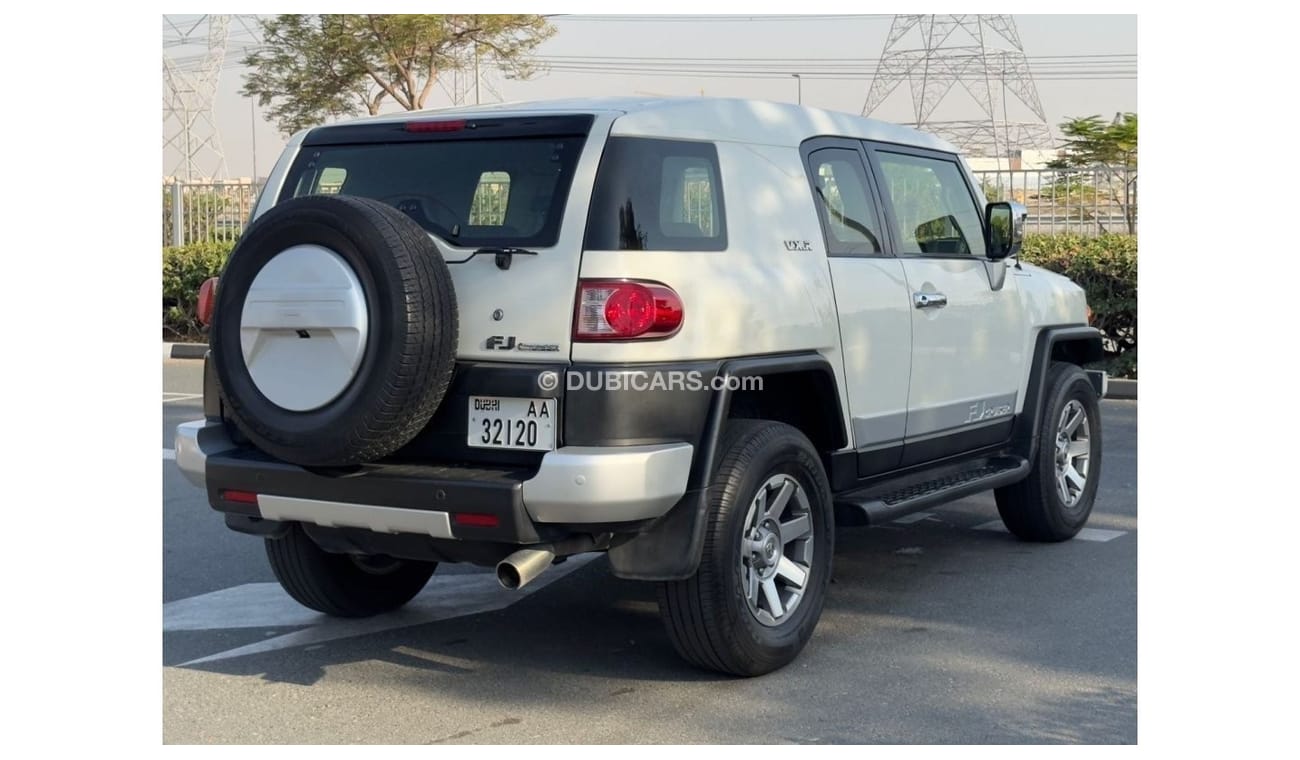 Toyota FJ Cruiser Toyota Land Cruiser VXR MODEL 2014 KM 49000 NO ACCDEINT NO PAINT