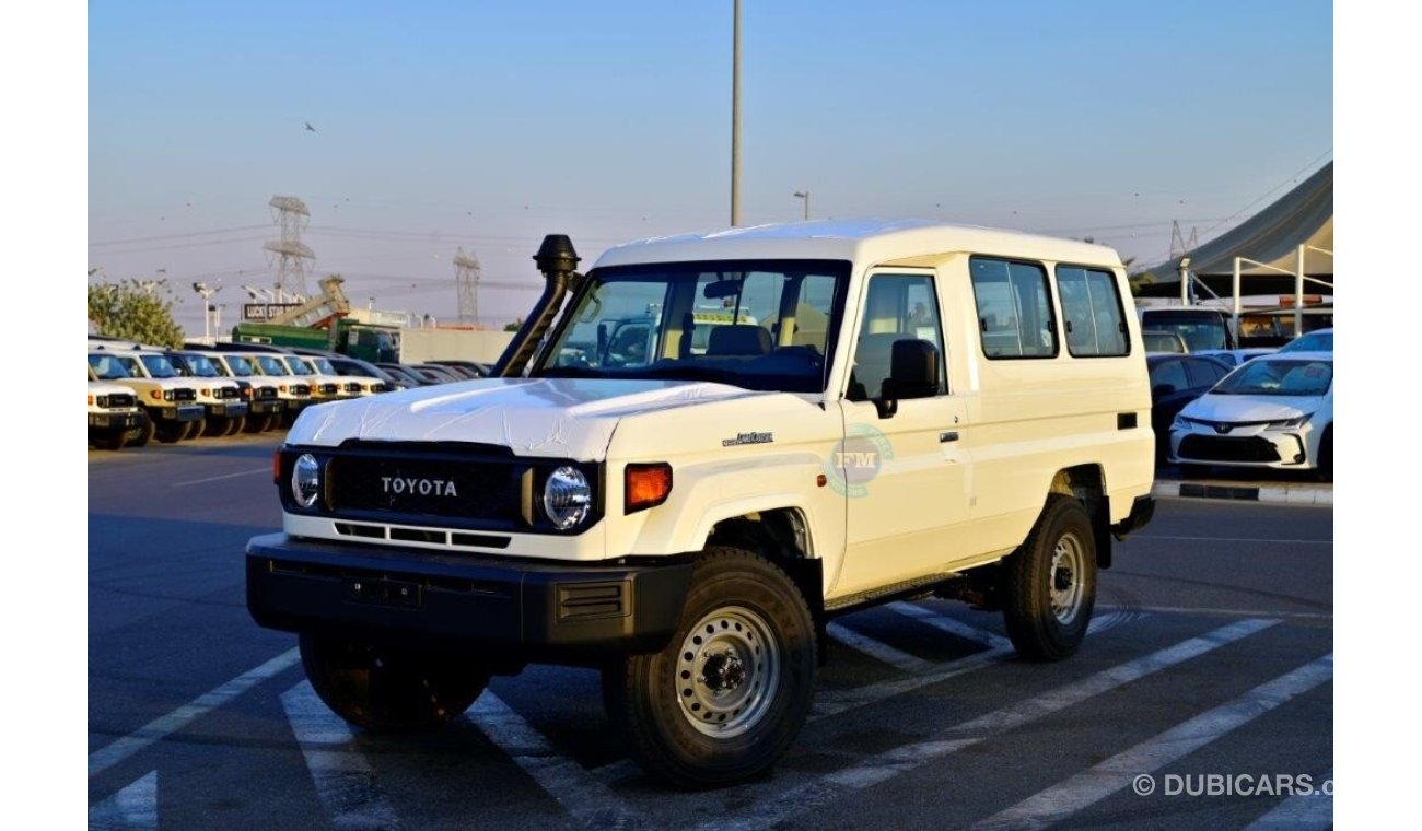 Toyota Land Cruiser Hard Top 78 4.0L Petrol Automatic