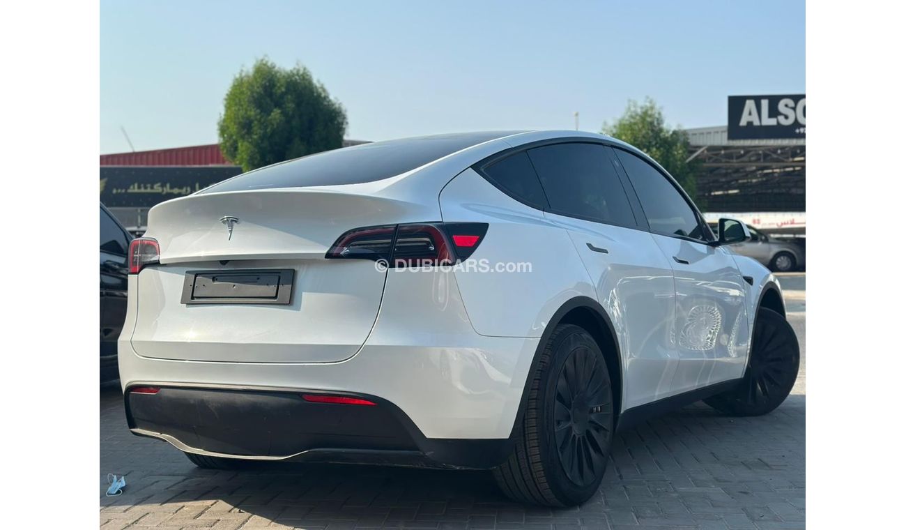 Tesla Model Y TESLA MODEL Y LONG RANGE 2024