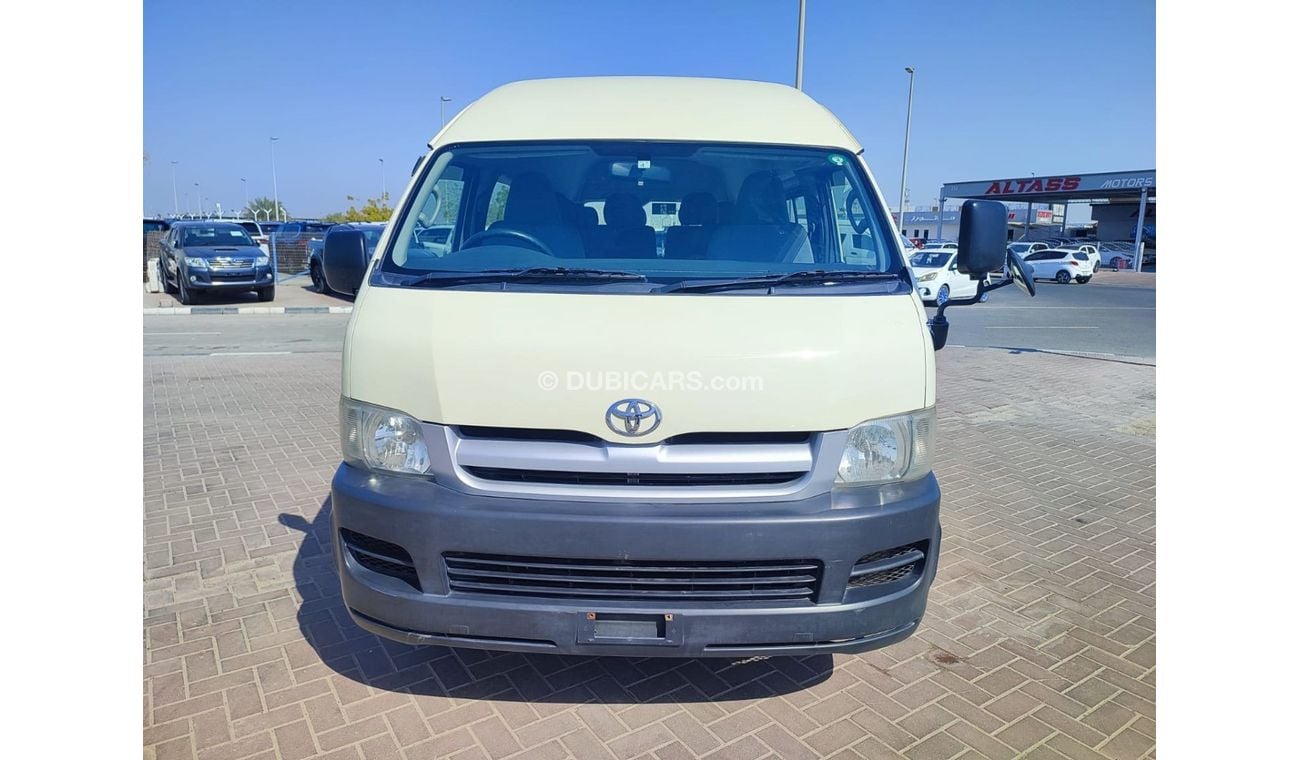 Toyota Hiace TRH223-6007320 || TOYOTA	HIACE 2003 || WHITE	2700	RHD AUTO || EXPORT ONLY.