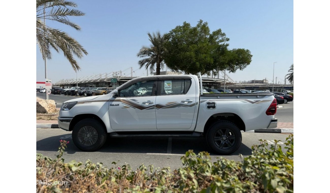 تويوتا هيلوكس 2024 Toyota Hilux Double Cab (Full-Option with Push Start) 2.7L 4-Cyl Petrol A/T 4x4 Only For Export