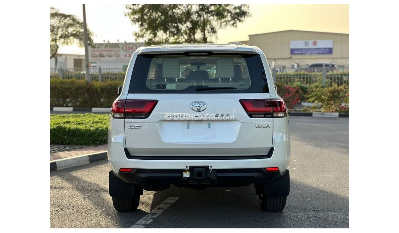 Toyota Land Cruiser GXR / With 70th Anniversary Badge / GCC Spec / For Export RAMADAN OFFER