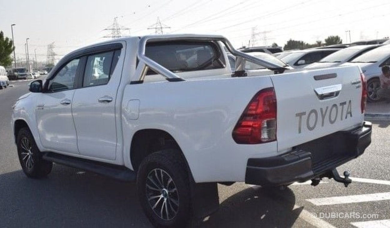 تويوتا هيلوكس TOYOTA HILUX DOUBLE CABIN SR5 D4D