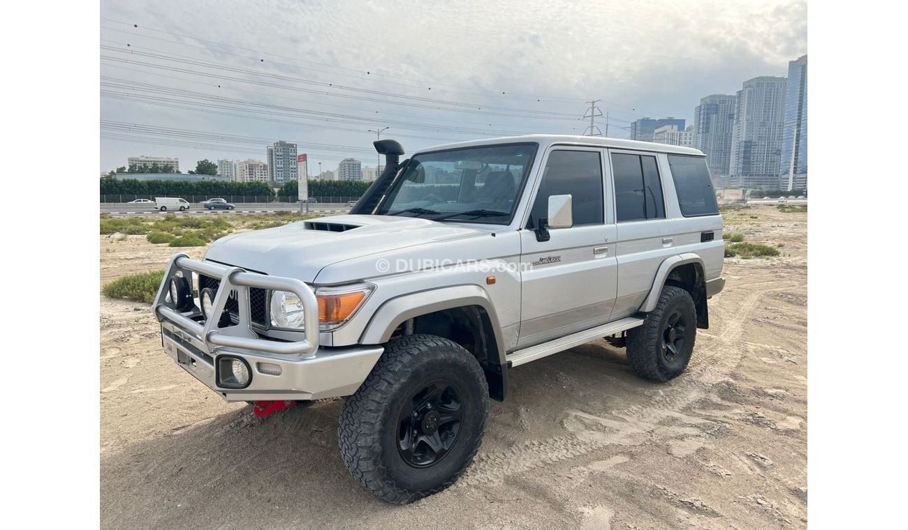 Toyota Land Cruiser Hard Top