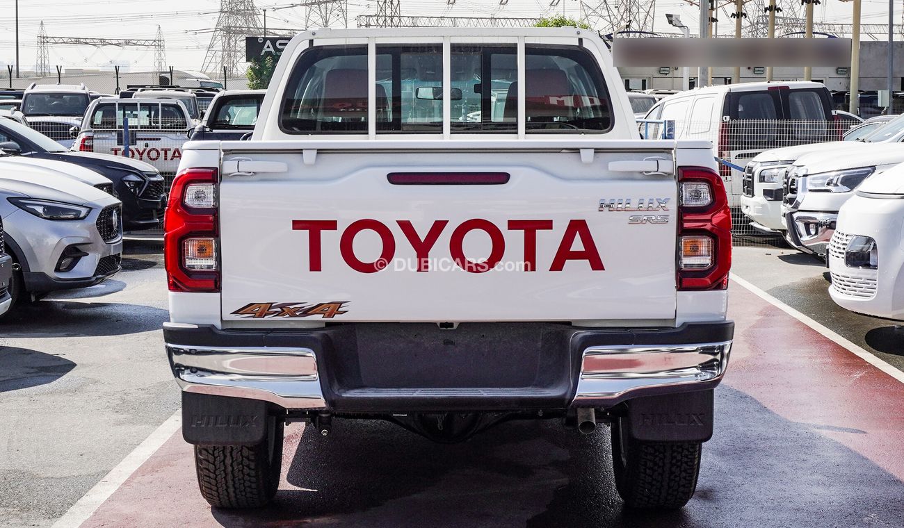 Toyota Hilux SR5. 2.7L 4WD A/T