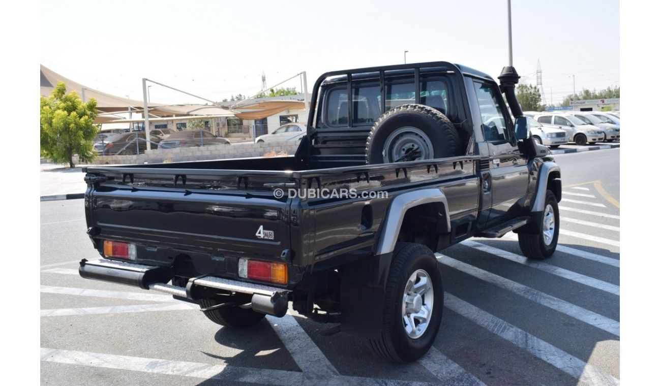 Toyota Land Cruiser Pick Up