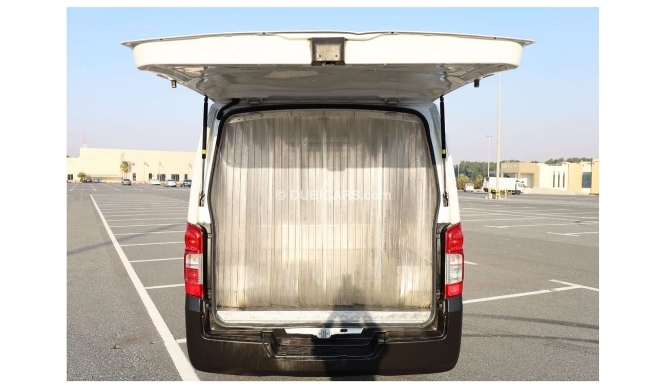 Nissan Urvan Std Limited Time Offer // Urvan NV350 Cargo Van with Chiller Box | GCC Specs